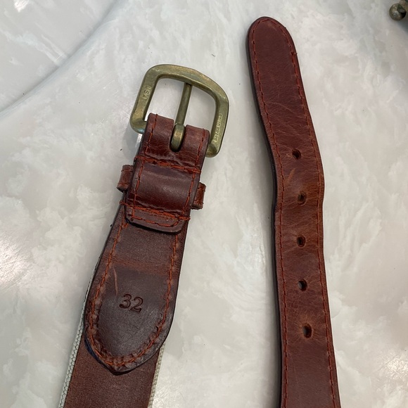 Catholic High, LR, AR, Tie & Belt, Tie-Class of 1999 purple 59” x 3”, Belt-Sz 32 - Picture 15 of 16